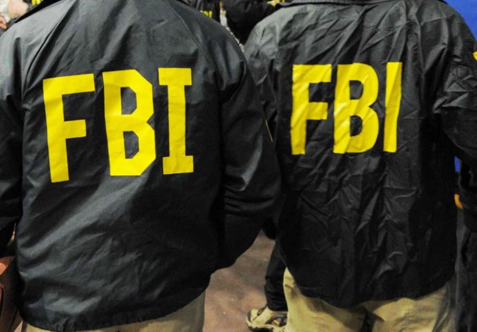 Trump cede y permitirá al FBI verificar los antecedentes de su nuevo ...
